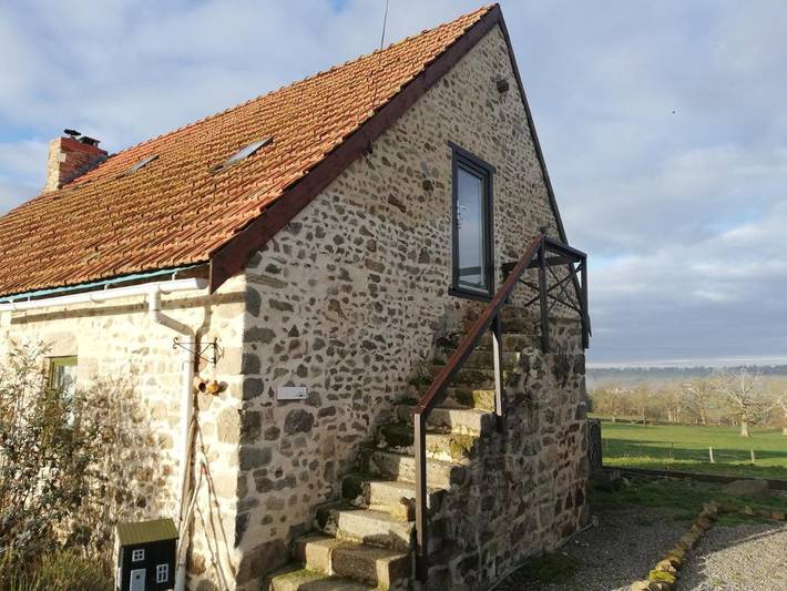 Chambre d’hôte pour 2 personnes, avec Terrasse ainsi que Jardin et Vue dans la Creuse - 4