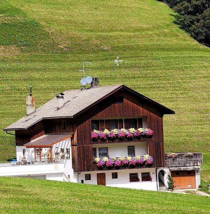 Ferienwohnung für 6 Personen, mit Ausblick und Garten