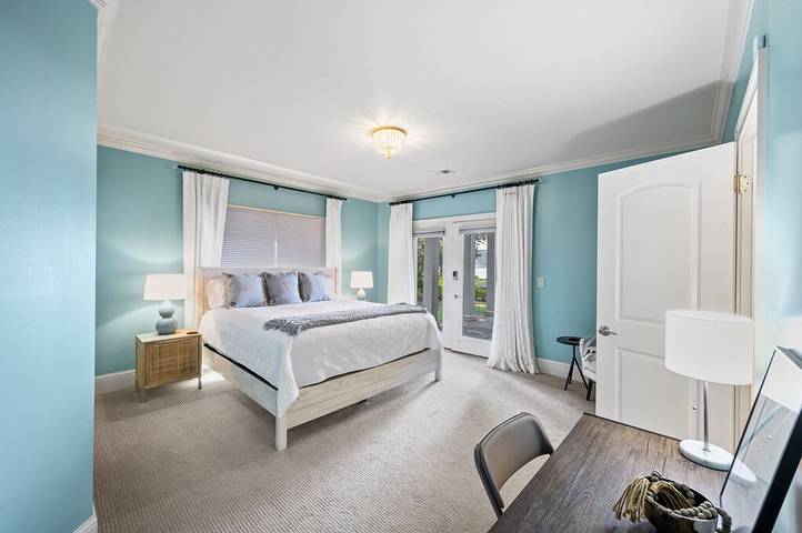 Vacation rental for 14 people, with balcony in Lake Oconee