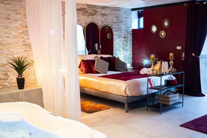 Gîte pour 2 personnes, avec jardin et terrasse dans Sainte-Honorine-de-Ducy