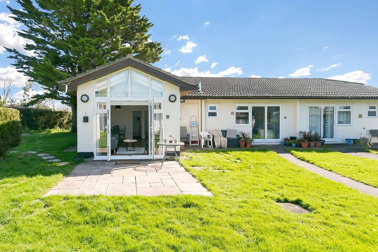 2Br Country Chalet Near Sidmouth in Branscombe, Jurassic Coast