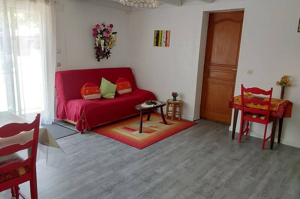 Gîte „2 bis 4 Personen“ mit Bergblick, privatem Pool und Wlan in Carennac, Lot