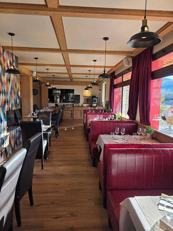 Hôtel pour 2 personnes, avec terrasse, animaux acceptés à Séranon - 3