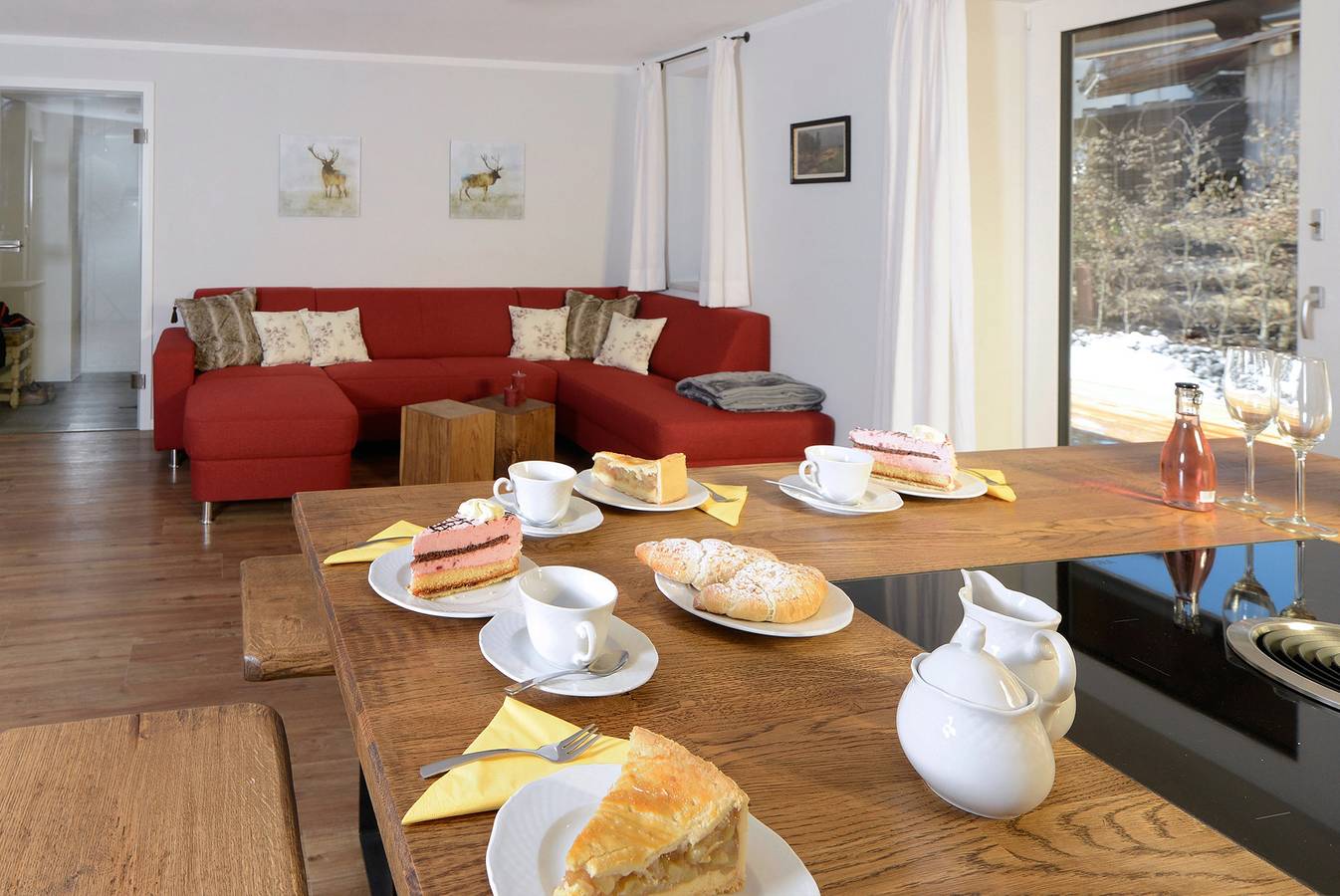 Ganze Ferienwohnung, Chiemseeleben - Ferienwohnung Geniessen für 2-8 Personen, 1. Og und Dg, 4 Schlafzimmer, 2 Bäder, 128 qm, Terrasse in Breitbrunn am Chiemsee, Chiemsee