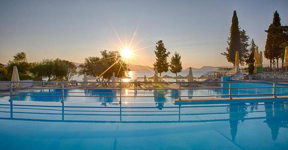 Ferienanlage für 3 Personen, mit Sauna und Garten sowie Ausblick und Pool in Griechenland