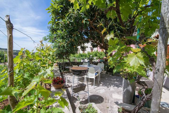 Ferienwohnung für 2 Personen, mit Balkon/Terrasse in Veli Losinj