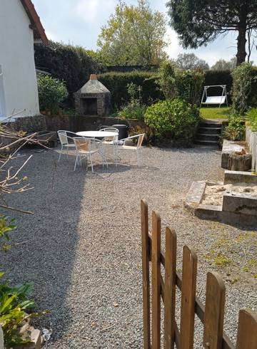 Gîte pour 4 personnes, avec jardin à Lessay