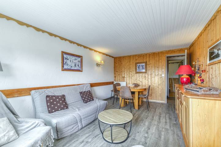 Apartamento entero, Apartamento 'Crocus 6' con balcón y Wi-Fi in Huez, Parque Nacional de los Ecrins
