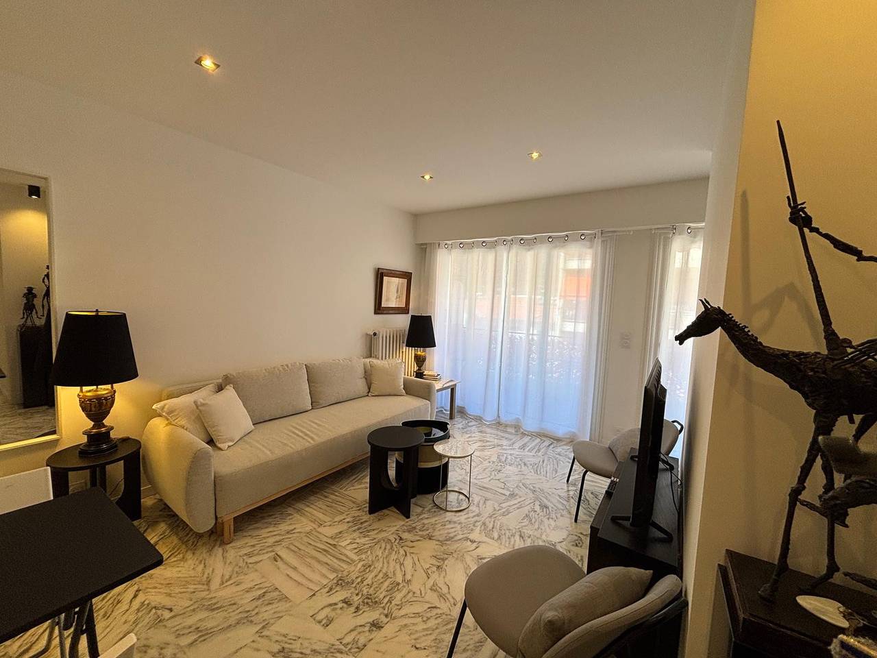 Studio entier, Fragonard in Beaulieu-sur-Mer, Côte méditerranéenne (France)
