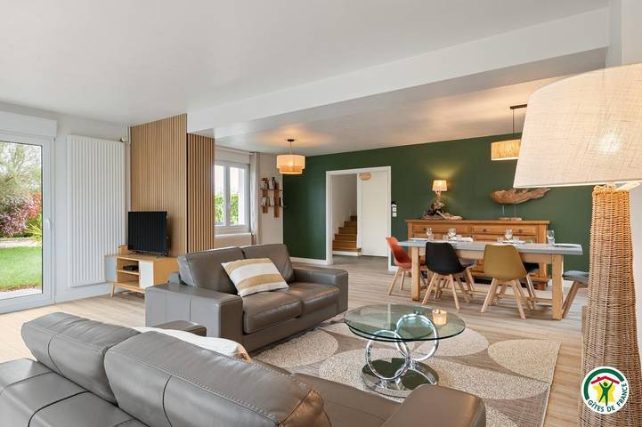 Gîte pour 6 personnes, avec terrasse et jardin