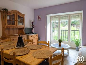 Gîte pour 4 Personnes dans Castanet-le-Haut, Parc naturel régional du Haut-Languedoc, Photo 1
