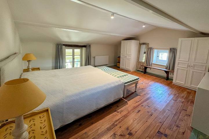 Location de vacances pour 4 personnes, avec Balcon ainsi que Terrasse et Jardin à Le Garn - 3