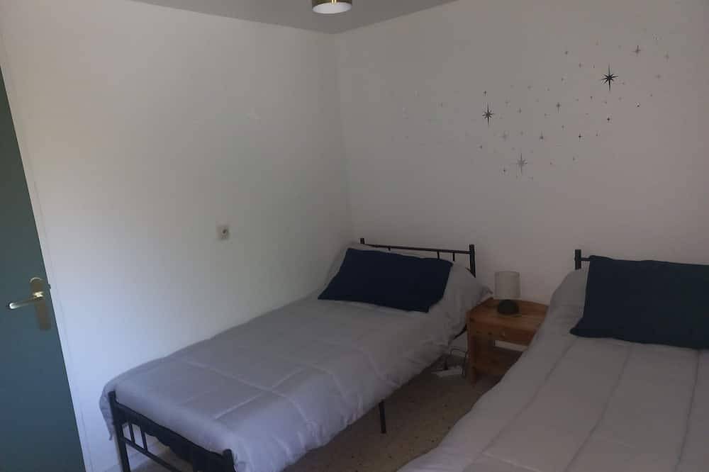 Apartamento inteiro, Appartement En Rez De Jardin Privatif Et Independant Dans Maison in Aix-en-Provence, Aix-en-Provence (Região)