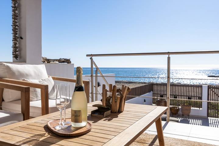 Ferienhaus für 4 Personen, mit Garten und Terrasse sowie Meerblick - 1