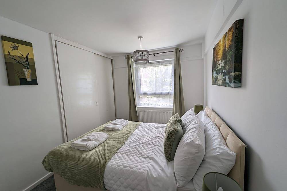 Ganze Wohnung, Superb 3 Br Flat in Stafford. Close to Stafford Hospital & Town Center in Stafford, Staffordshire