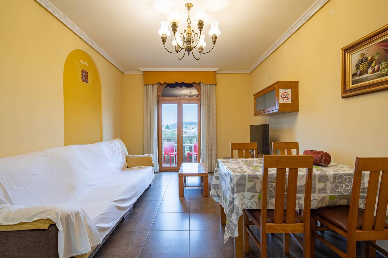 Apartamento entero, Apartamento '22' con vistas al mar, piscina compartida y Wi-Fi in Cangas, Rias Baixas