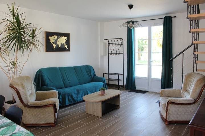 Gîte pour 8 personnes, avec jardin et terrasse à Bernay-Saint-Martin - 4