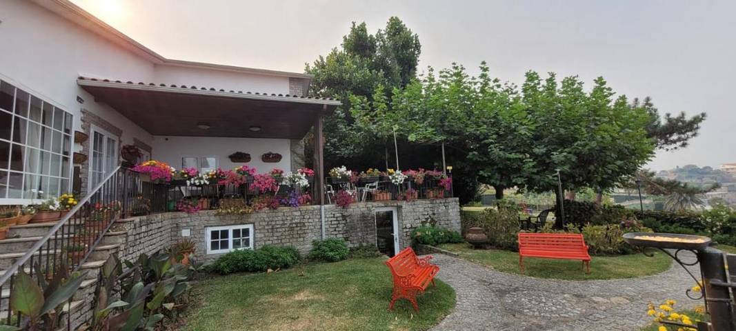 Apartamento de vacaciones para 5 personas, con jardín y vistas - 1