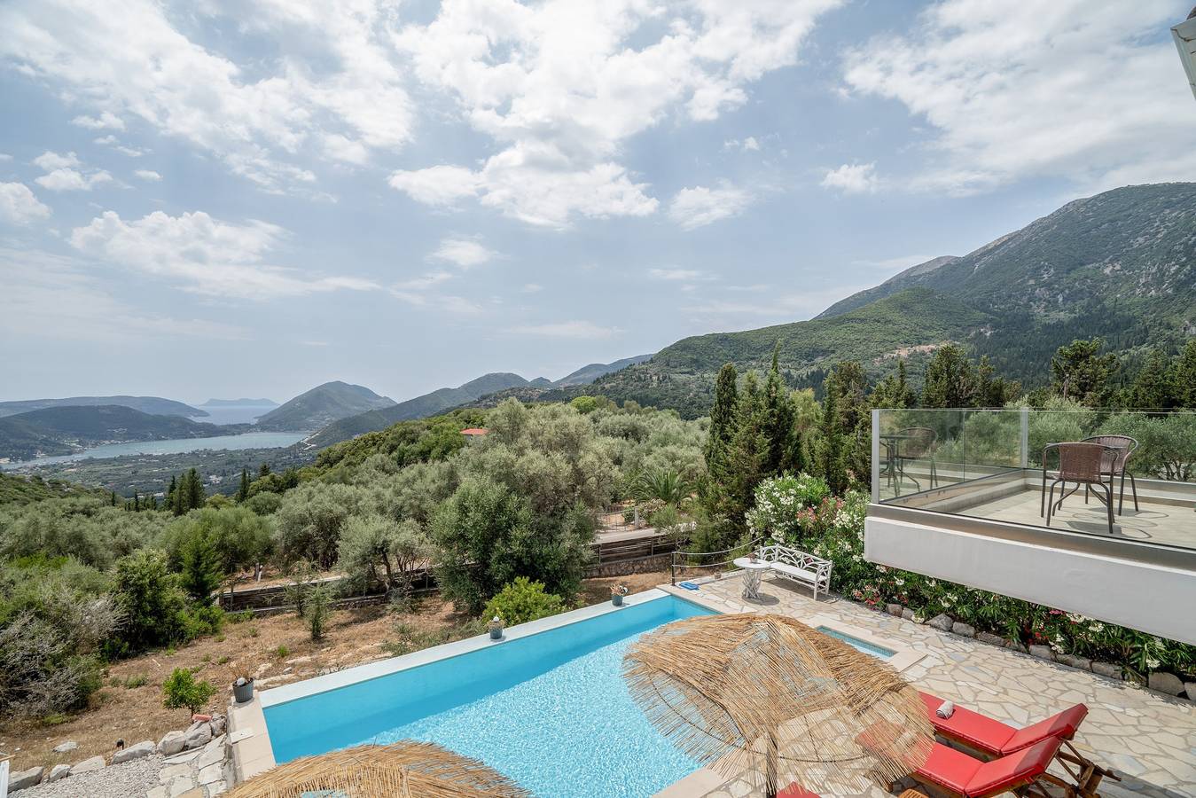 Villa 'Maura-lefkada' with Sea View, Wi-Fi and Air Conditioning in Rachi, Greece