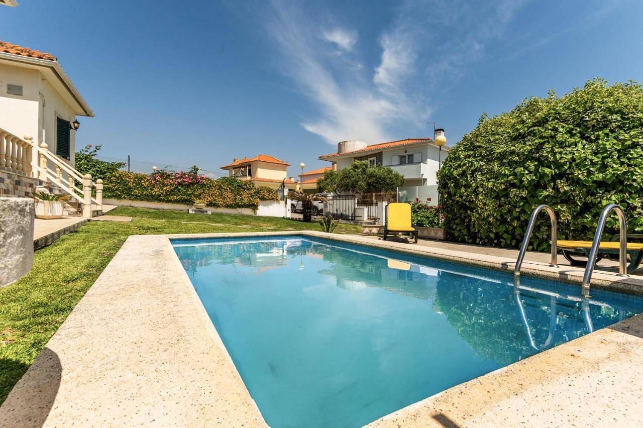 Villa with Private Pool in Praia do Meco, Sesimbra (Castelo)