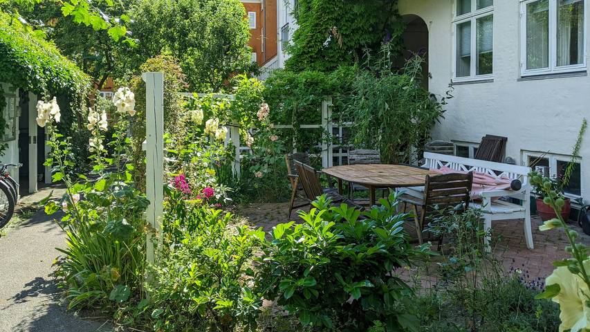 Apartamento entero, Apartamento histórico con jardín y balcón francés in Copenhagen Centro, Copenhague