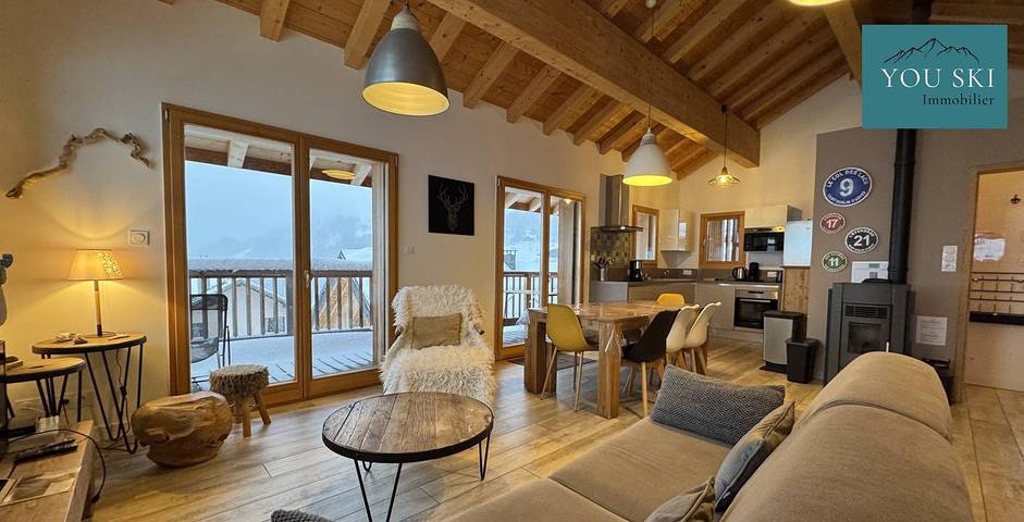 Appartement de vacances entier, Chalet Prestige – Vue panoramique et confort alpin à Saint-Sorlin-d’Arves in Saint-Sorlin-d'Arves, Région de Saint-Jean-de-Maurienne