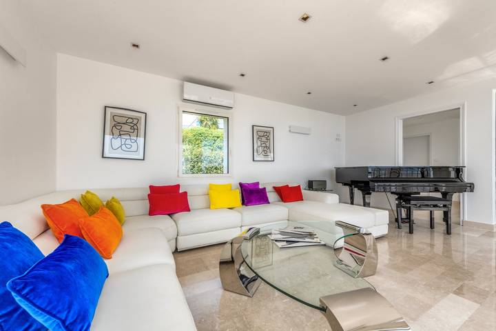 Location de vacances pour 12 personnes, avec jardin ainsi que jacuzzi et piscine, animaux acceptés à Locmaria-Plouzané - 3