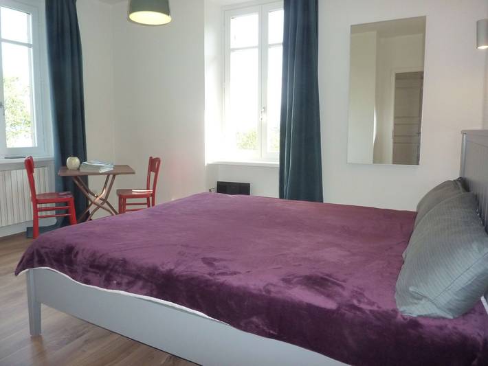 Apartamento inteiro, Apartamento "Casa Altipiano" com vista montanha e varanda in Porto Valtravaglia, Lago Maggiore (Lombardia)