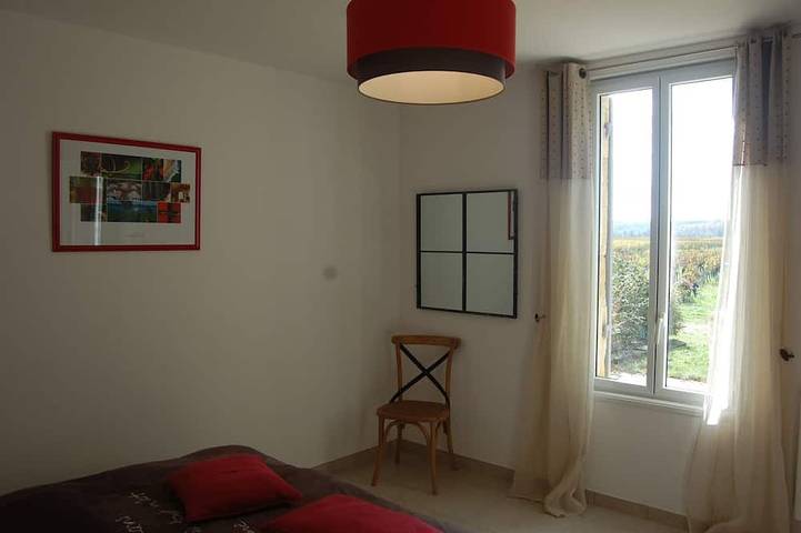 Gîte pour 8 personnes, avec jardin et terrasse, animaux acceptés à Saint-Sulpice-de-Faleyrens - 4