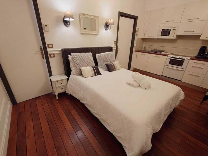 Gîte pour 2 personnes, avec vue et terrasse dans Saint-Énogat - 3