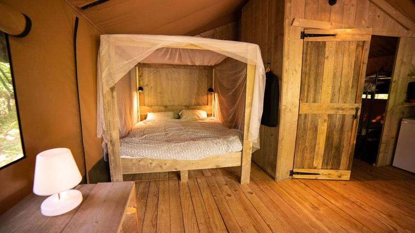 Location de vacances pour 6 personnes, avec bassin pour enfant ainsi que piscine et terrasse, animaux acceptés à Marcillac-Saint-Quentin - 4