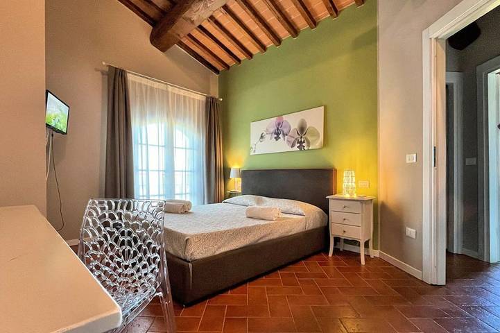 Appartamento intero, Borgo del Silenzio -  Papavero two-bedroom apartment with private terrace in Lajatico, Pisa e dintorni