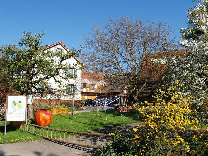 Ferienhaus für 8 Personen, mit Balkon und Balkon/Terrasse sowie Terrasse und Garten in Überlingen