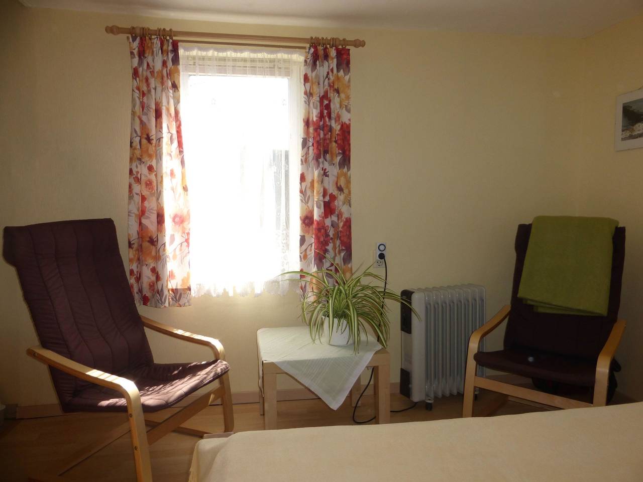 Appartement de vacances entier, Ferien-Apartment mit Gartenblick in Dierkow-West, Rostock