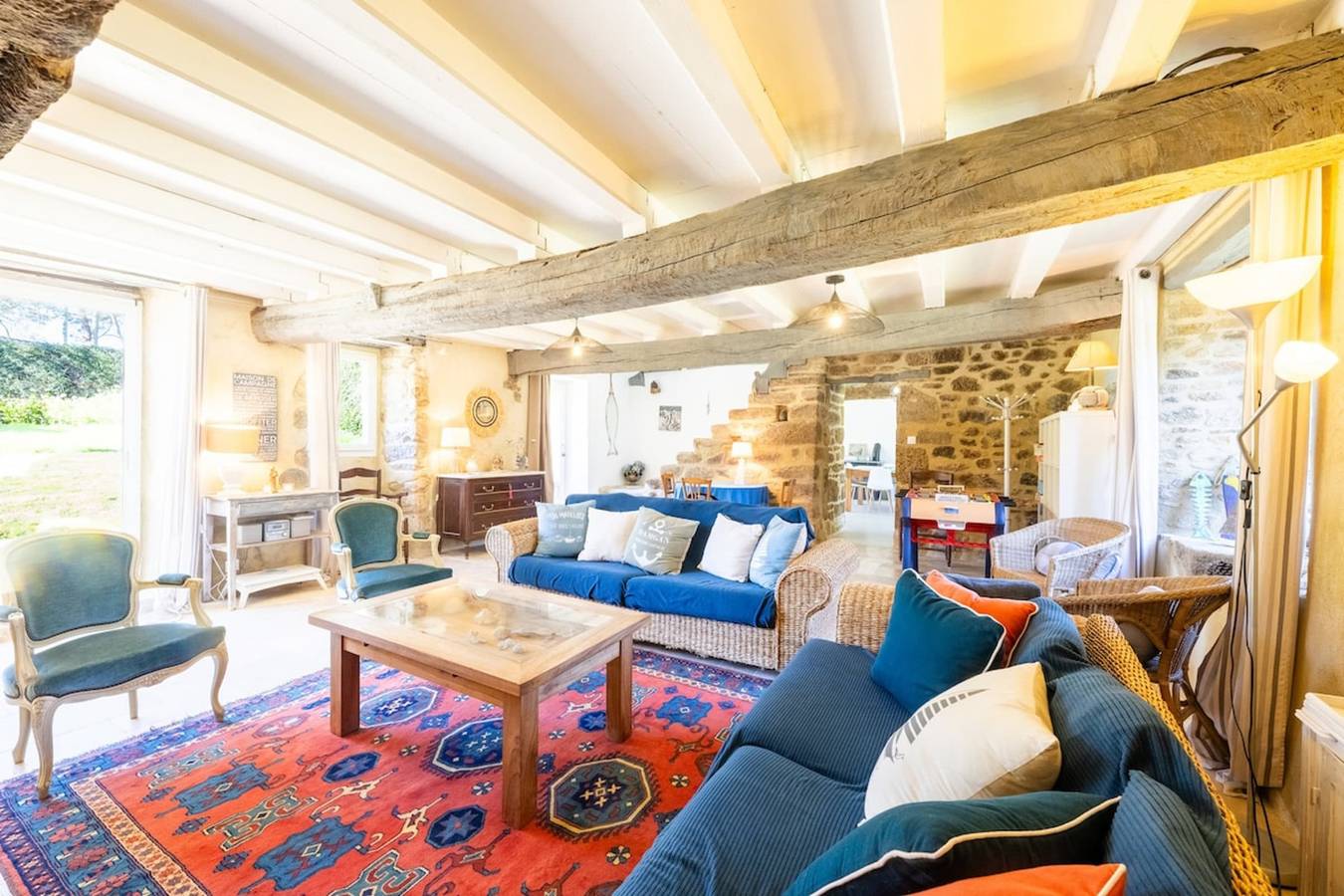 Grande maison de pierre dans un domaine privé in Berric, Vannes region