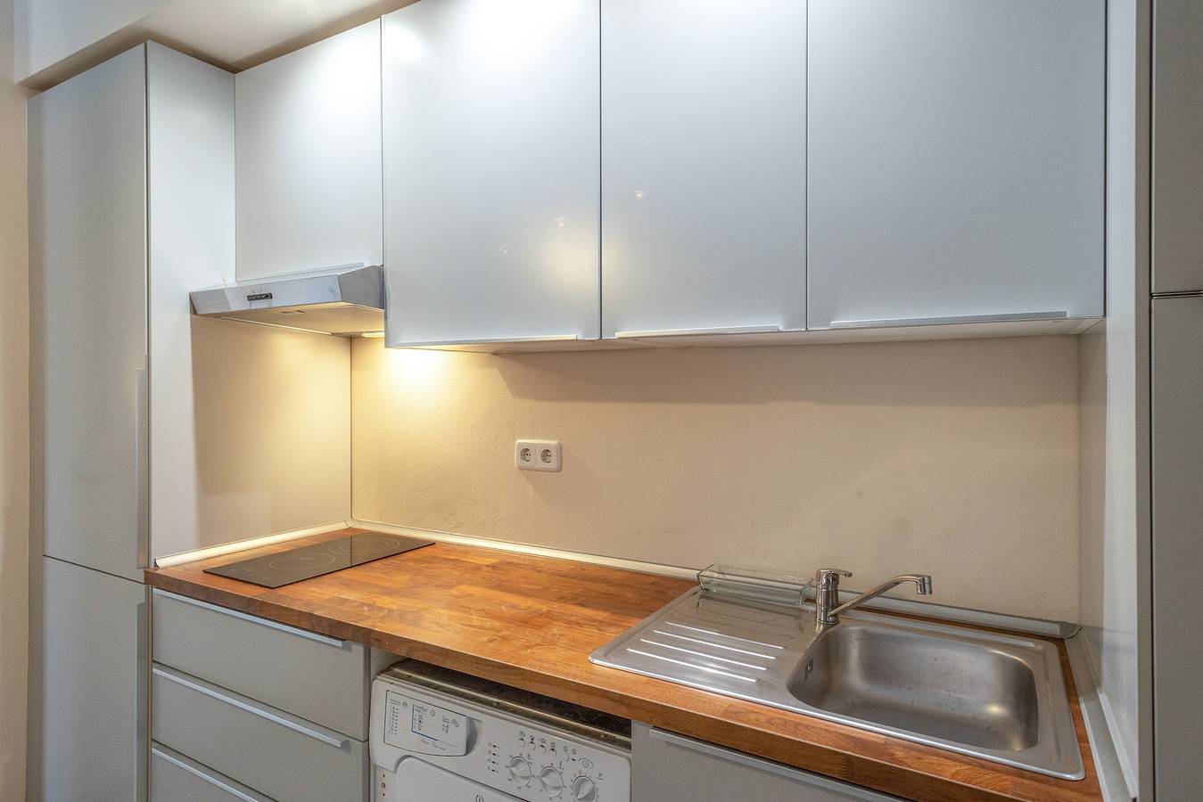 Apartamento entero, Apartamento Deluxe en el Centro de Sevilla con 2 Balcones y Wi-Fi in Casco Antiguo, Sevilla