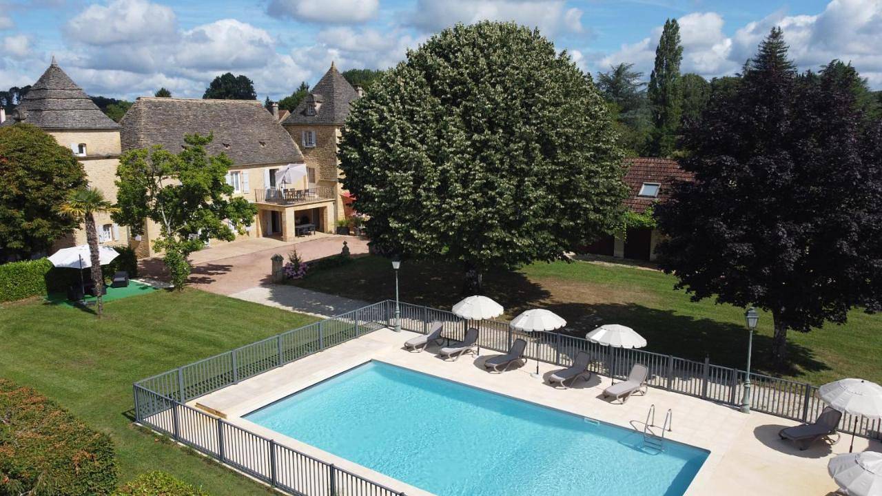 Domaine Jolidetour climatisé, piscine et tennis privés in Saint-Crépin-et-Carlucet, Périgord Noir
