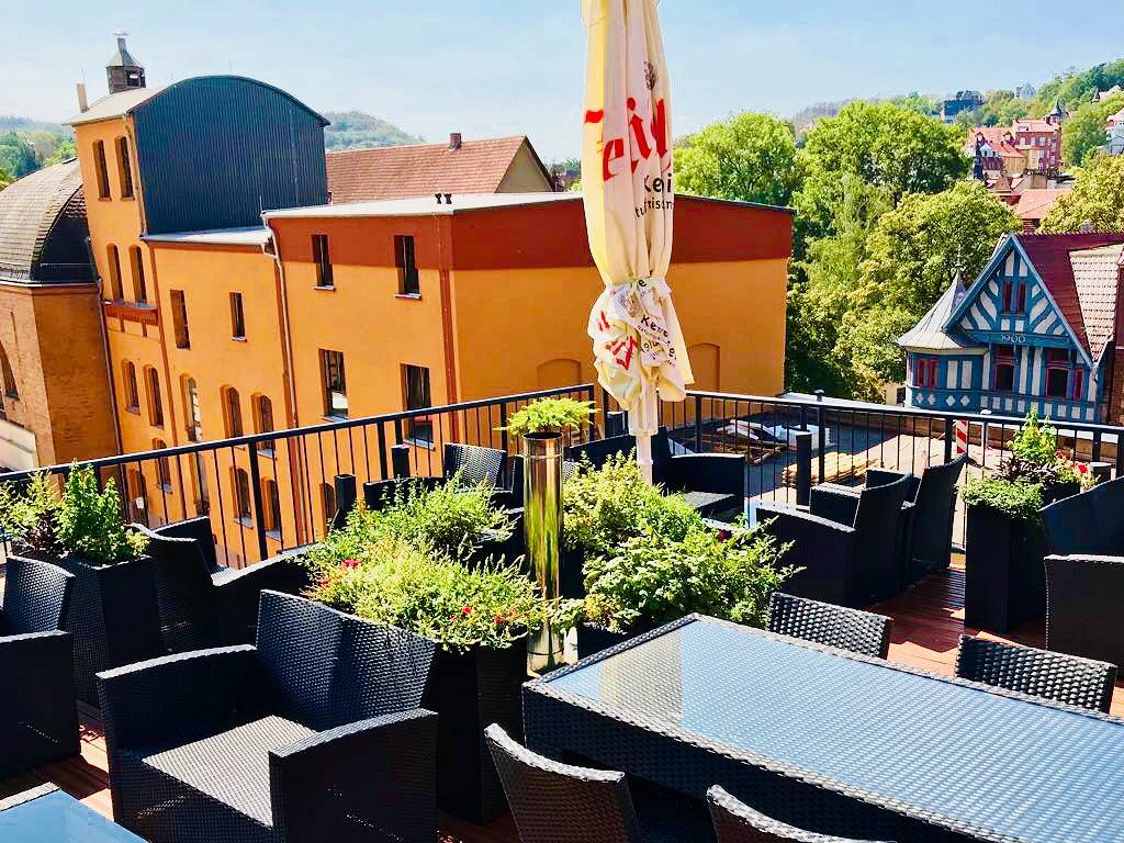 Ganze Ferienwohnung, Hostel & Pension Alte Brauerei - Zweibettzimmer mit Etagenbett (11-16 qm) in Wartburg, Eisenach