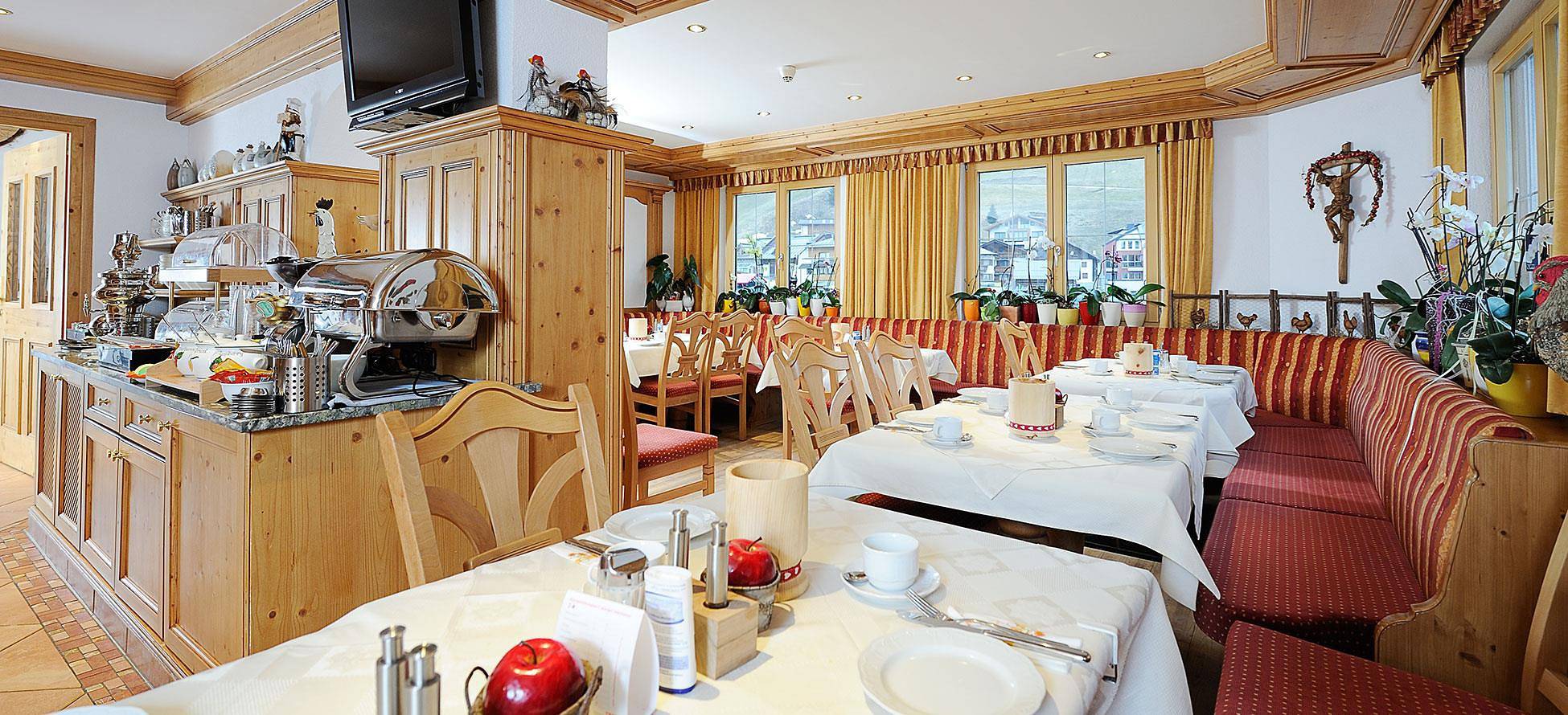 Apartamento vacacional entero, "Dreibettzimmer Nr. 1" Dusche,Wc in Ischgl, Verwall mountains