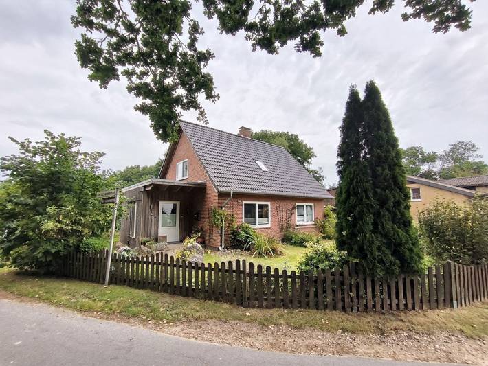 Neuhaus: Ferienzimmer für Wanderer - Privatzimmer Neuhaus in Sieverstedt, Grünes Binnenland