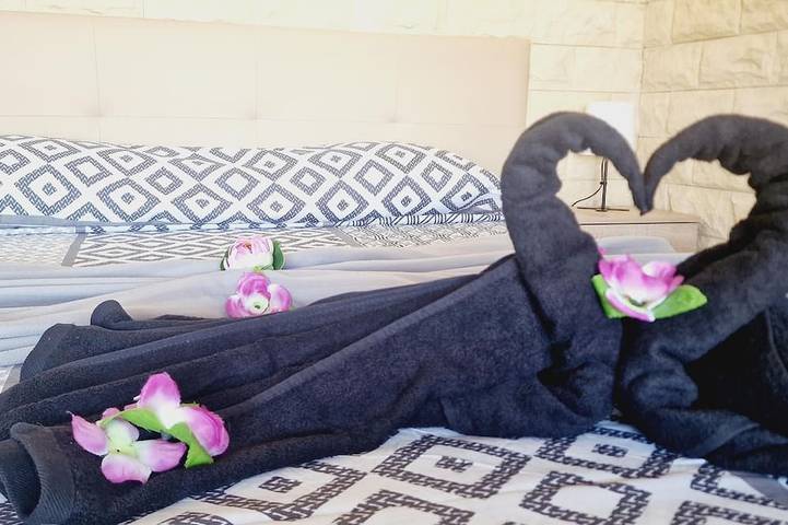 Entire apartment, Beautiful Small Studio on Rooftop, Ocean View in Playa de las Galletas (Arona), Arona
