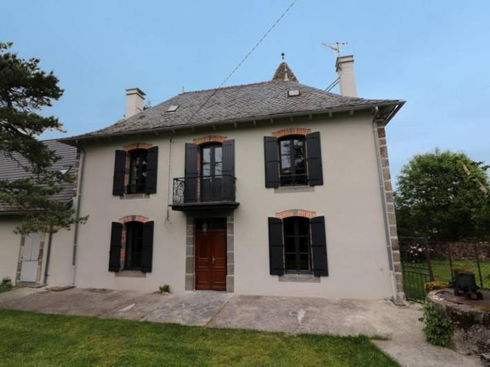 Maison de vacances pour 6 personnes, avec Terrasse et Jardin dans Ayrens