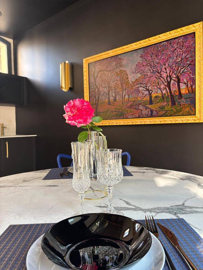 B&b voor 2 personen, with zwembad and uitzicht as well as tuin in Nancy
