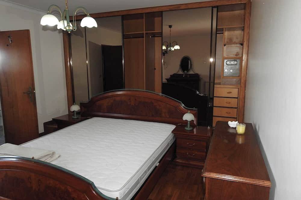 Ganze Wohnung, Excellent 4-bedroom apartment located 800m from the beach with sea views. in Castelo do Neiva, Viana do Castelo Distrikt