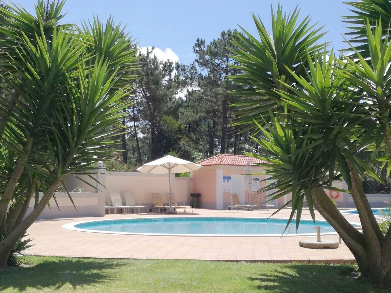 Two-Bedroom Apartment in Amoreira, Leiria distrito
