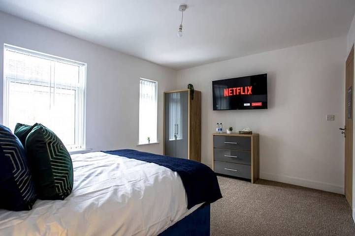 Modern & Exclusive home away from home in Stoke-on-Trent, Midlands