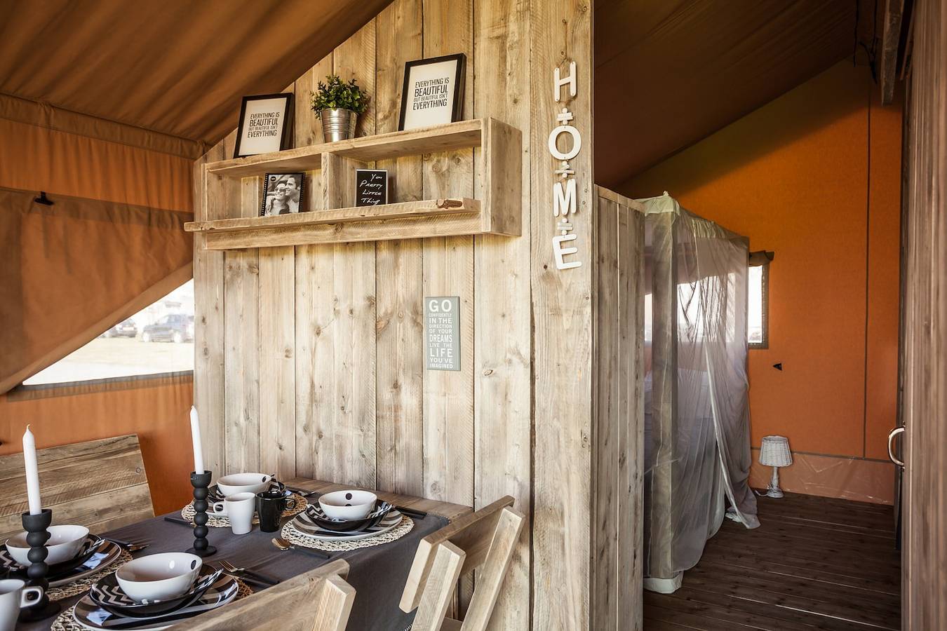 Roompot Beach — 6-person Safaritent in Kamperland, Zeeuwse Kust