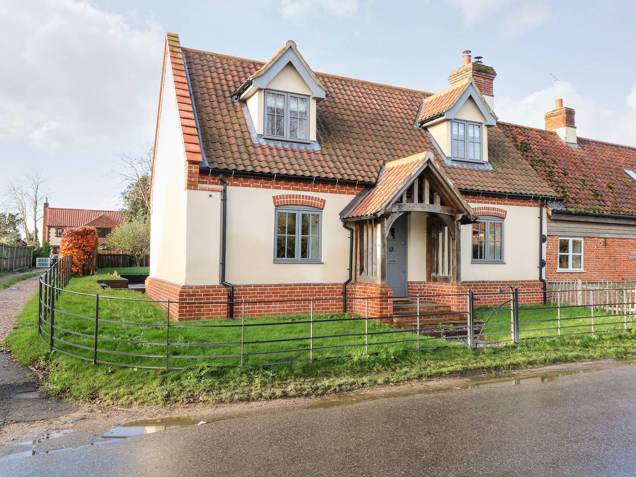 Hillside Cottage in Beeston with Bittering, Norfolk