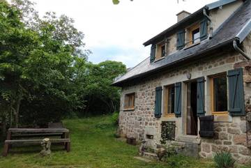 Gîte pour 4 personnes, avec jardin à Alligny-en-Morvan