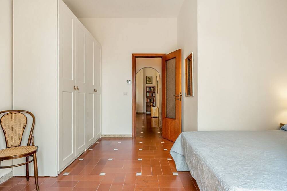 Entire apartment, Guesthost - Bright & Lovely Apartment in Messina in Messina, Messina Province